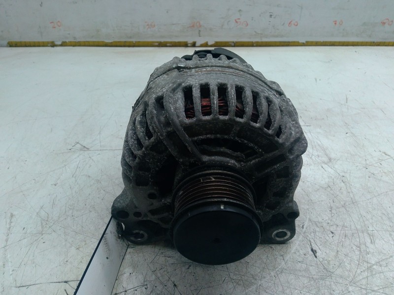 Recambio de alternador para volkswagen passat b6 (3c2) 2.0 tdi 16v referencia OEM IAM 06F903023F  