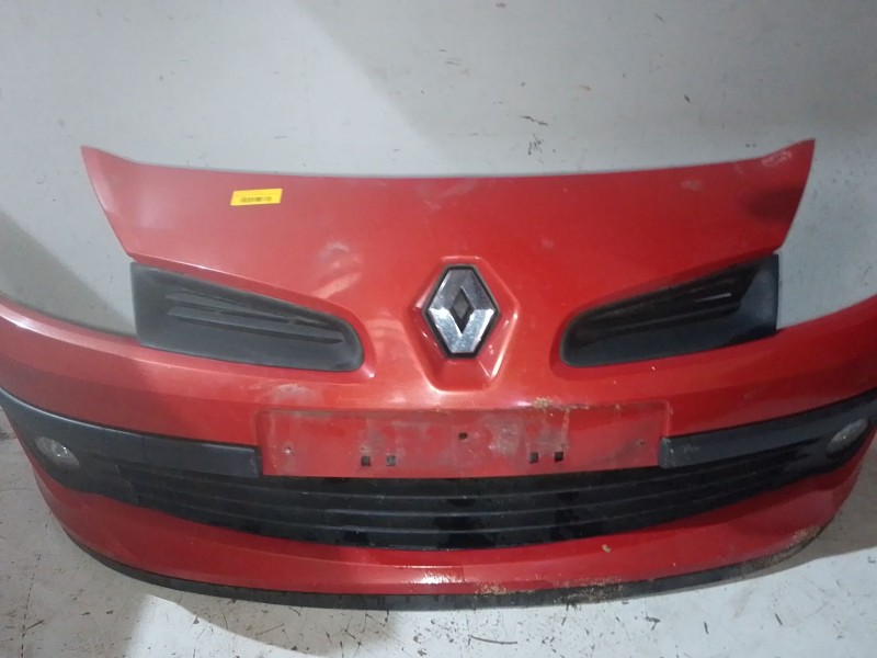 Recambio de paragolpes delantero para renault clio iii (br0/1, cr0/1) 1.5 dci (br17, cr17) referencia OEM IAM   