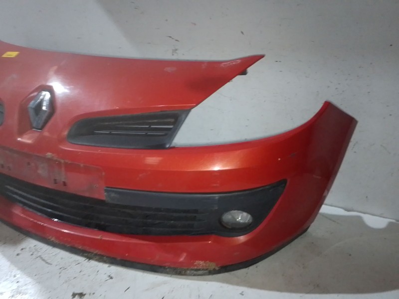 Recambio de paragolpes delantero para renault clio iii (br0/1, cr0/1) 1.5 dci (br17, cr17) referencia OEM IAM   