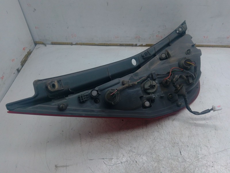 Recambio de piloto trasero derecho para hyundai i30 (fd) 2.0 crdi referencia OEM IAM 924022L0  