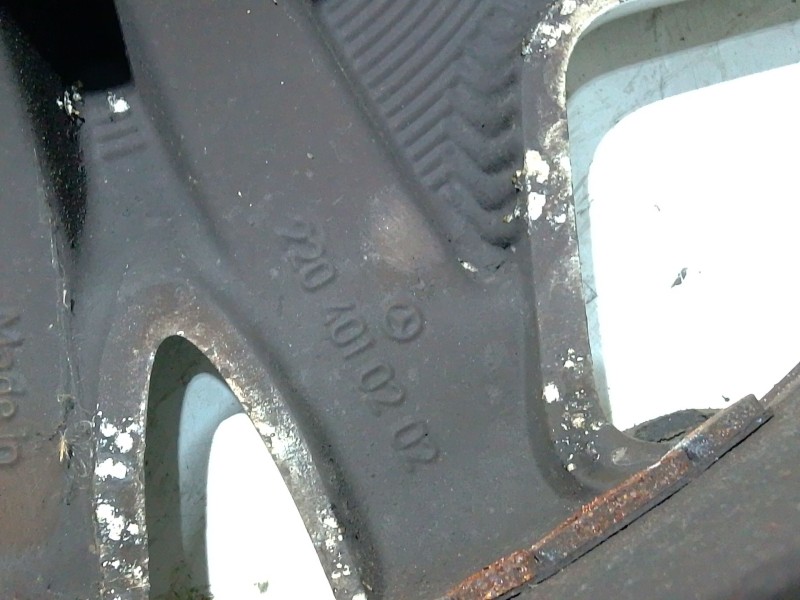 Recambio de llanta aluminio para mercedes-benz clase e t-model (s212) e 350 cdi (212.225) referencia OEM IAM 2204010202  