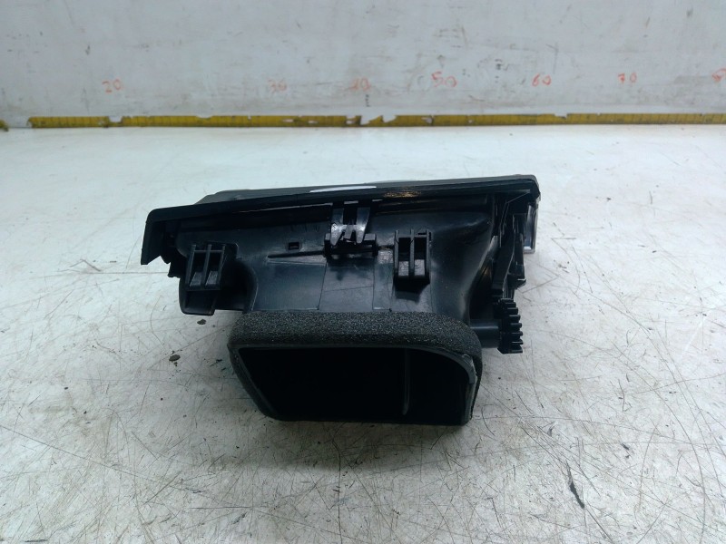 Recambio de aireador derecho para bmw x6 (e71, e72) xdrive 40 d referencia OEM IAM 922776803  