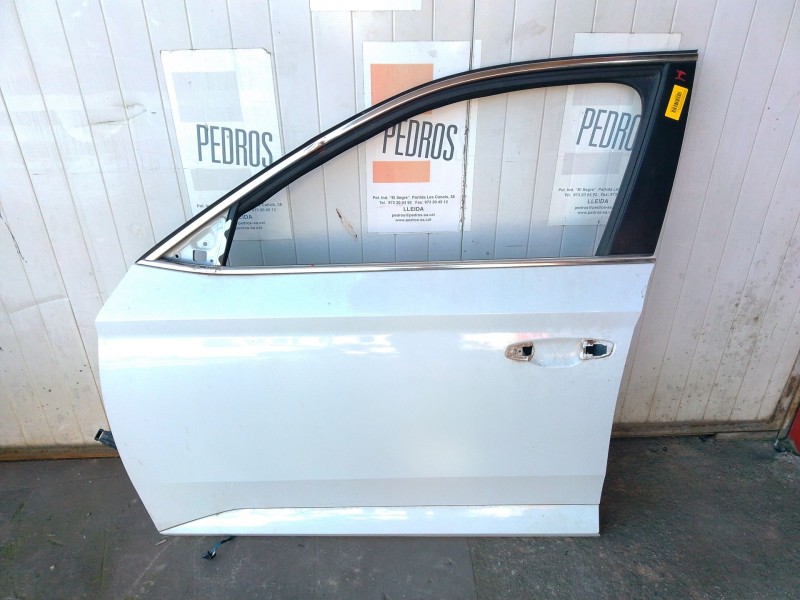 Recambio de puerta delantera izquierda para skoda superb iii (3v3) 2.0 tdi referencia OEM IAM 3V0831311  