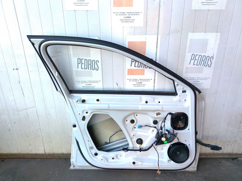 Recambio de puerta delantera izquierda para skoda superb iii (3v3) 2.0 tdi referencia OEM IAM 3V0831311  