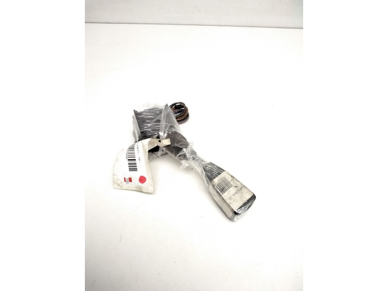 Recambio de mando limpia para bmw serie 3 berlina e30 referencia OEM IAM 83609153 012005 45666