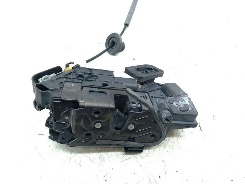 Recambio de cerradura puerta trasera derecha para skoda superb iii (3v3) 2.0 tdi referencia OEM IAM 45980182  