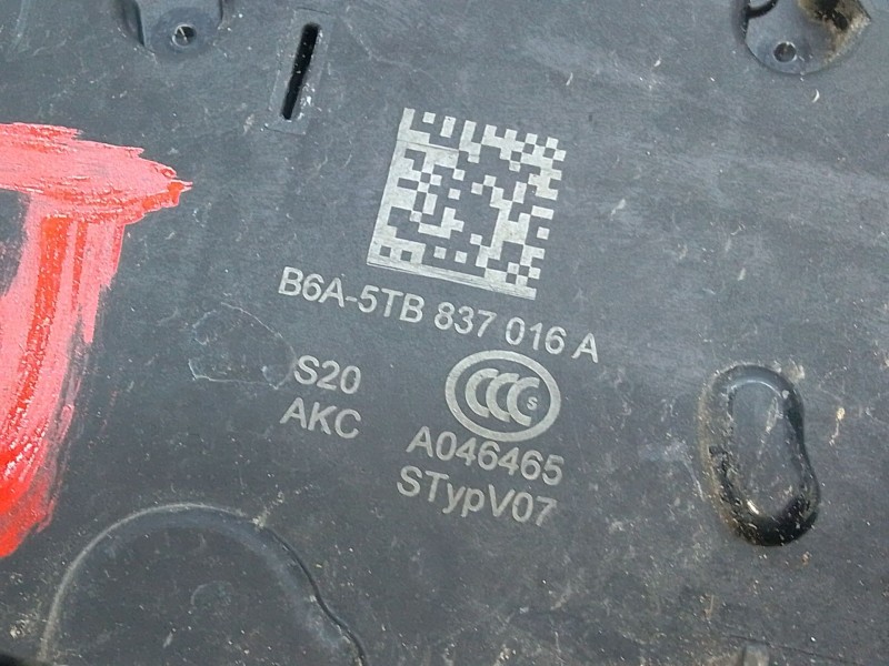 Recambio de cerradura puerta delantera derecha para skoda superb iii (3v3) 2.0 tdi referencia OEM IAM 45340180  