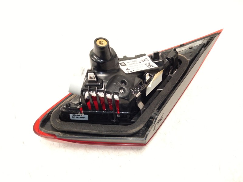 Recambio de piloto trasero izquierdo porton para opel corsa e (x15) 1.4 (08, 68) referencia OEM IAM 39012623  