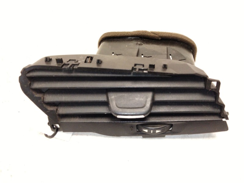 Recambio de aireador derecho para opel corsa e (x15) 1.4 (08, 68) referencia OEM IAM 464000934  