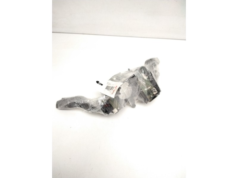 Recambio de mando limpia para audi a3 (8v) ambiente referencia OEM IAM 8V0953521B 1002012780 
