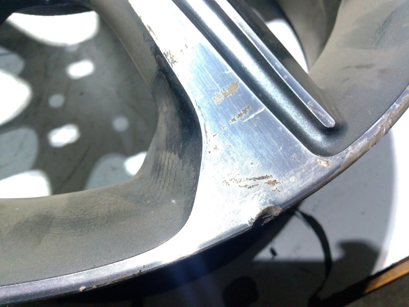 Recambio de llanta aluminio para hyundai ix20 gls comfort referencia OEM IAM 16 PULGADAS 5 TORNILLOS  