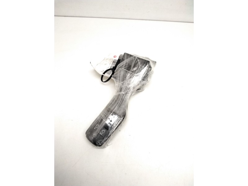 Recambio de mando limpia para ford focus lim. (cb4) trend referencia OEM IAM 4M5T17A553BD 17D940 1350066