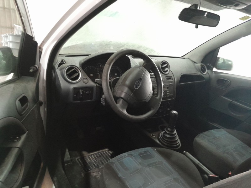 ford fiesta v van del año 2026