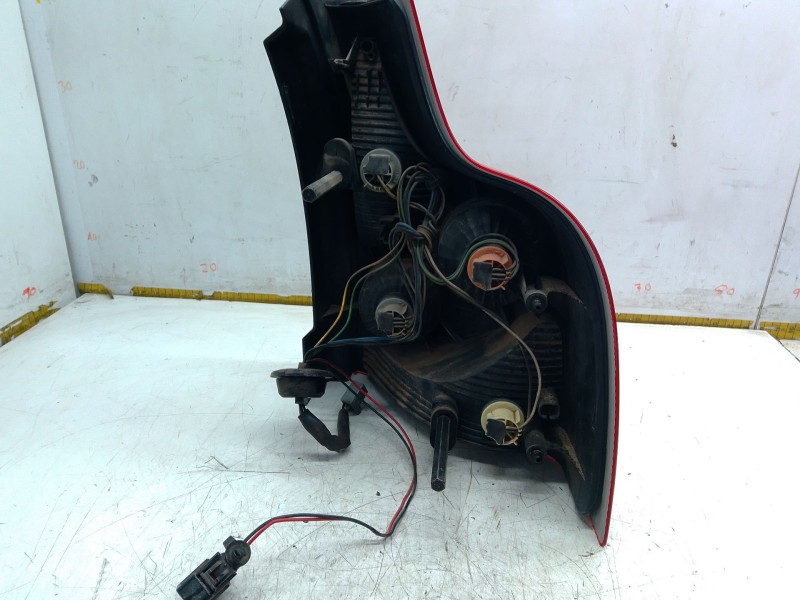 Recambio de piloto trasero izquierdo para volvo xc90 i (275) d5 awd referencia OEM IAM 9483773  