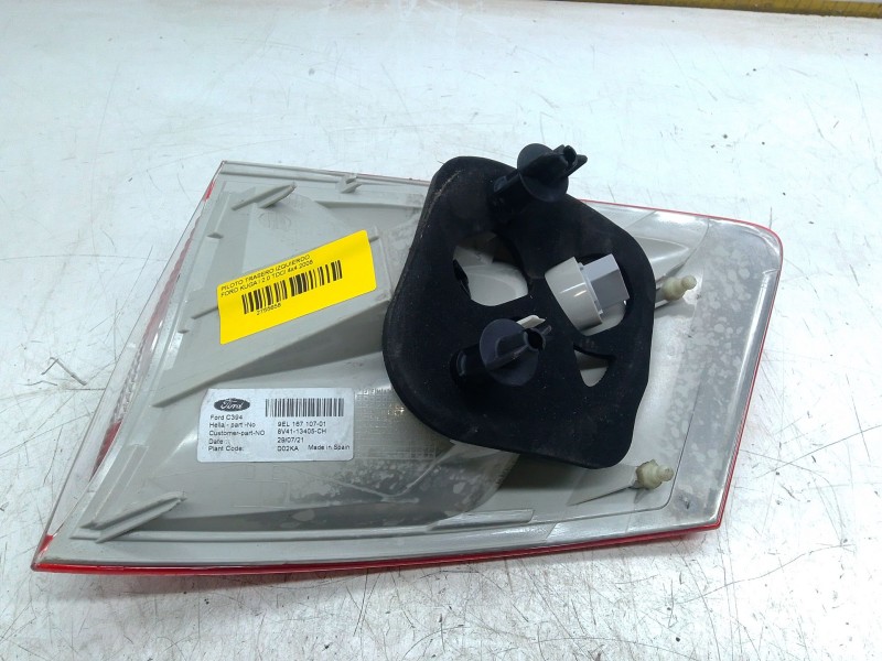 Recambio de piloto trasero izquierdo para ford kuga i 2.0 tdci 4x4 referencia OEM IAM 8V4113405CH  