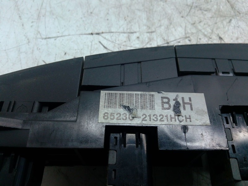 Recambio de warning para ssangyong rodius i 2.7 xdi 4wd referencia OEM IAM 8523021321HCH  