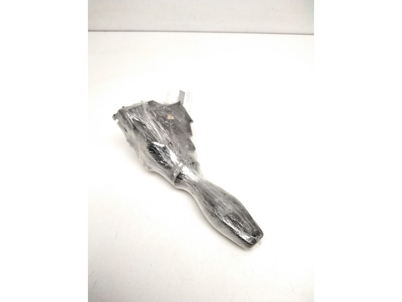 Recambio de mando intermitentes para ford fiesta (cb1) trend referencia OEM IAM 8A6T13335CC EB8FD 