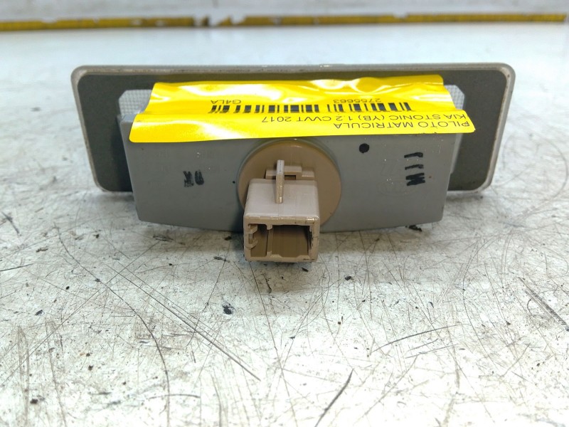 Recambio de piloto matricula para kia stonic (yb) 1.2 cvvt referencia OEM IAM 925012G000  