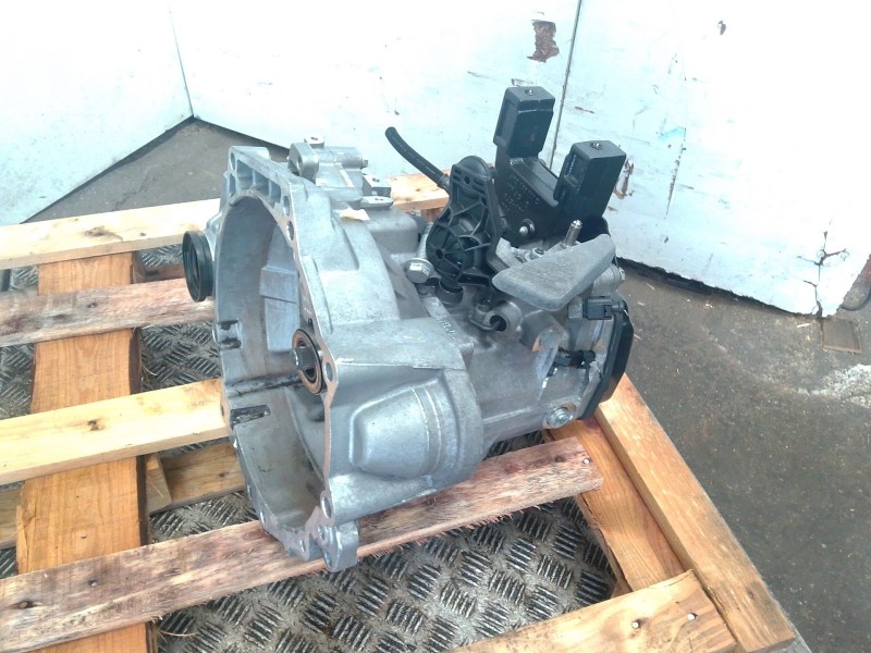 Recambio de caja cambios para skoda rapid (nh3, nk3, nk6) 1.6 tdi referencia OEM IAM QXR  