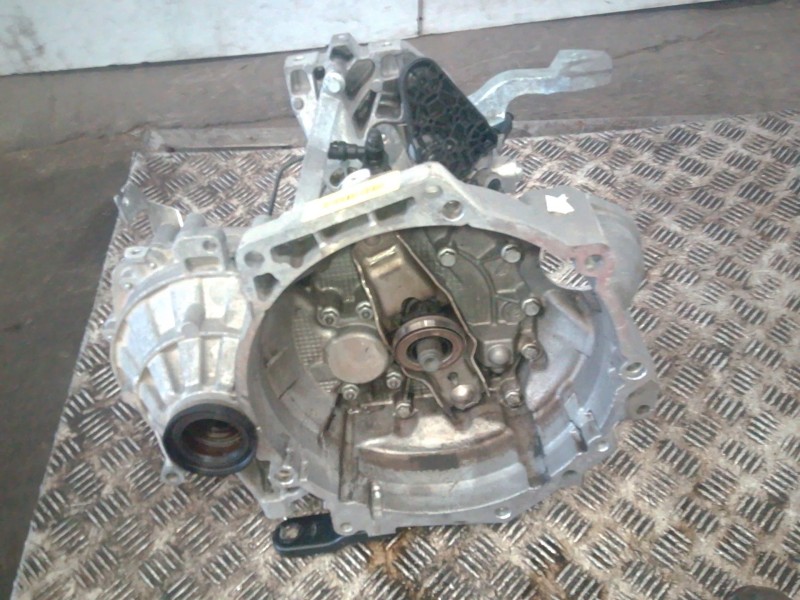 Recambio de caja cambios para volkswagen passat b6 (3c2) 2.0 tdi referencia OEM IAM KJF  