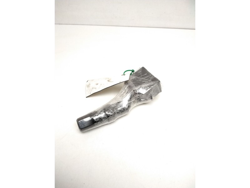 Recambio de mando limpia para mazda 3 berlina (bk) 2.0 sportive kendo referencia OEM IAM 17D682  