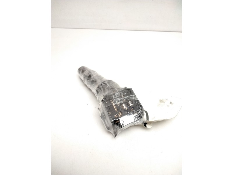 Recambio de mando limpia para mitsubishi montero (v60/v70) referencia OEM IAM E532016 17D714 