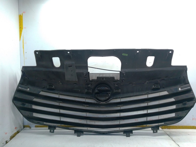 Recambio de rejilla delantera para opel vivaro b furgoneta (x82) 1.6 cdti (05) referencia OEM IAM 623104066R  