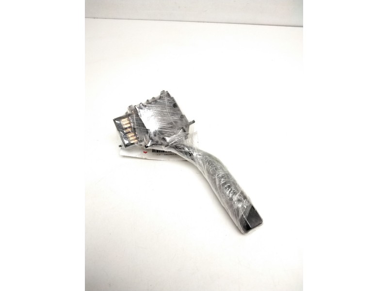 Recambio de mando limpia para mazda premacy (cp) active (74kw) referencia OEM IAM 17B122LH  