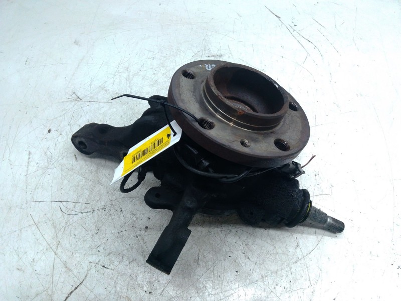 Recambio de mangueta delantera derecha para renault master iii furgoneta (fv) 2.3 dci 150 fwd (fv0f, fv03) referencia OEM IAM   