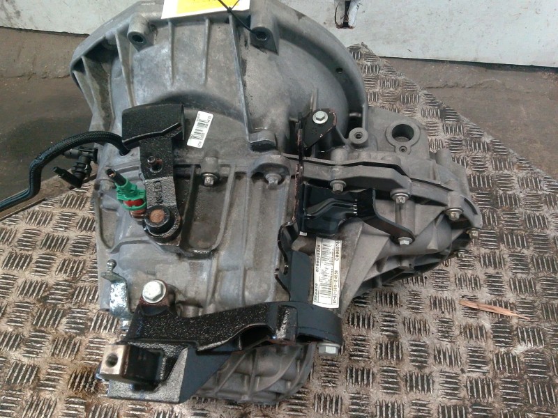 Recambio de caja cambios para renault master iii furgoneta (fv) 2.3 dci 150 fwd (fv0f, fv03) referencia OEM IAM   