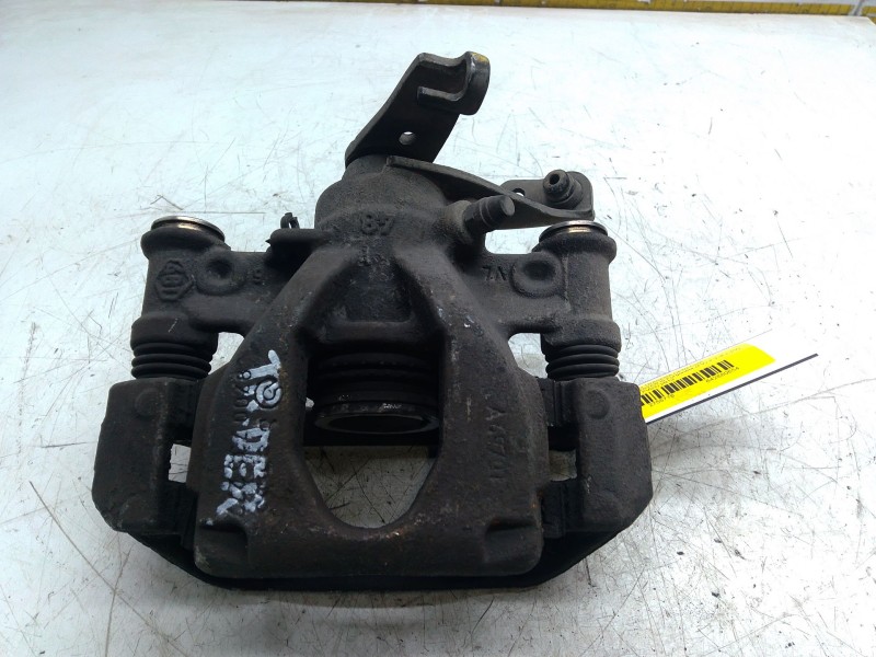 Recambio de pinza freno trasera derecha para renault master iii furgoneta (fv) 2.3 dci 150 fwd (fv0f, fv03) referencia OEM IAM  