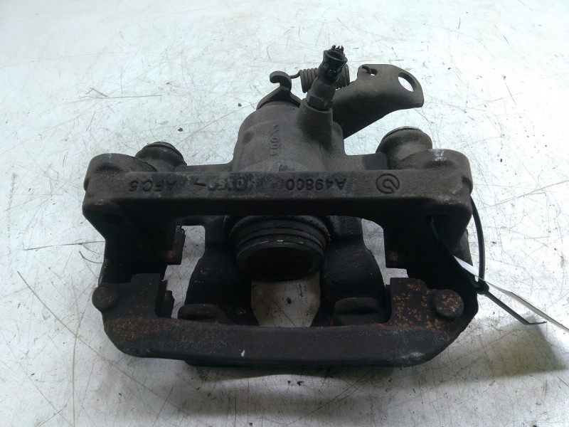 Recambio de pinza freno trasera izquierda para renault master iii furgoneta (fv) 2.3 dci 150 fwd (fv0f, fv03) referencia OEM IAM