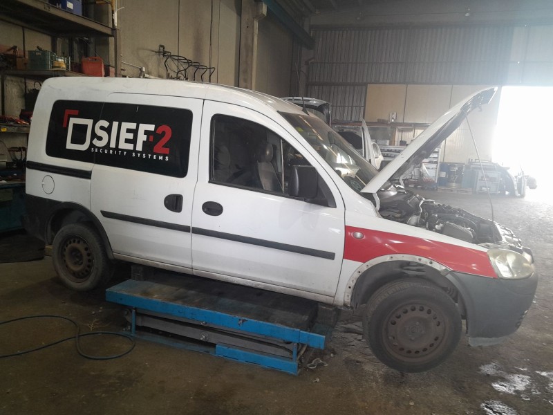 opel combo furgoneta/monovolumen del año 2009