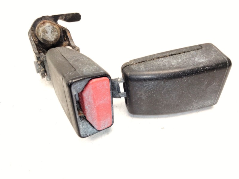 Recambio de enganche cinturon trasero central para peugeot 2008 i (cu_) 1.6 bluehdi 120 referencia OEM IAM   