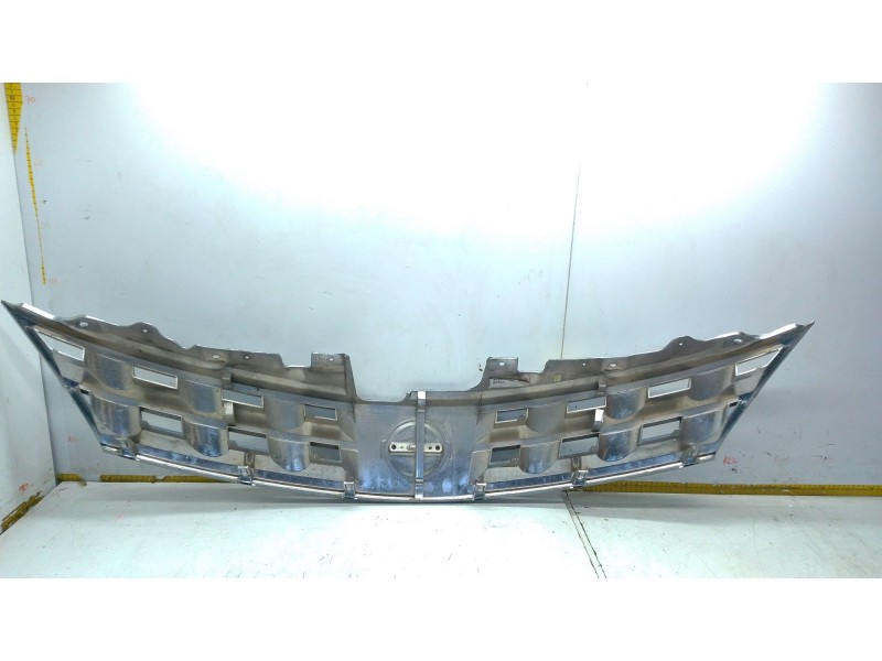 Recambio de rejilla delantera para nissan murano i (z50) 3.5 4x4 referencia OEM IAM 62310CA000  