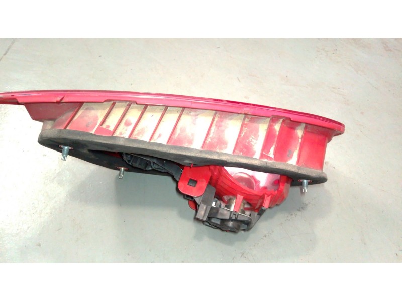 Recambio de piloto trasero derecho porton para seat leon (1p1) referencia OEM IAM 1P0945094F  