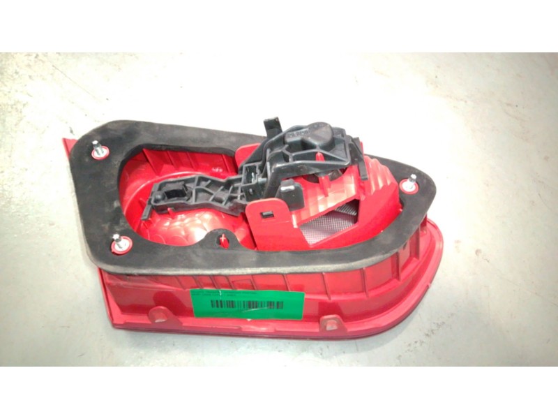 Recambio de piloto trasero derecho porton para seat leon (1p1) referencia OEM IAM 1P0945094F  