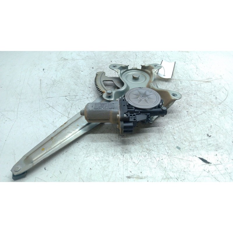 Recambio de elevalunas trasero izquierdo para toyota hilux vii pick-up (_n1_, _n2_, _n3_) 3.0 d-4d 4wd (kun26) referencia OEM IA