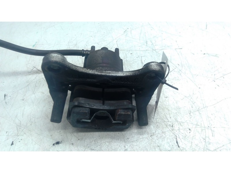 Recambio de pinza freno delantera derecha para mitsubishi mirage / space star vi hatchback (a0_a) 1.0 (a05a) referencia OEM IAM 