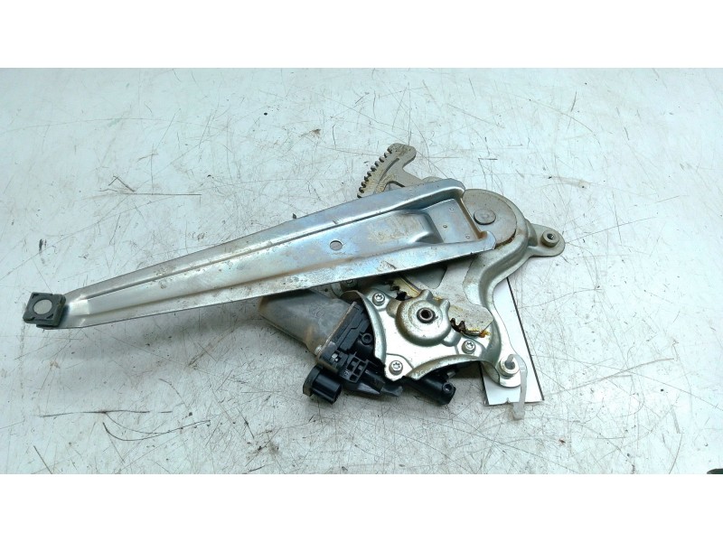 Recambio de elevalunas trasero derecho para toyota hilux vii pick-up (_n1_, _n2_, _n3_) 3.0 d-4d 4wd (kun26) referencia OEM IAM 