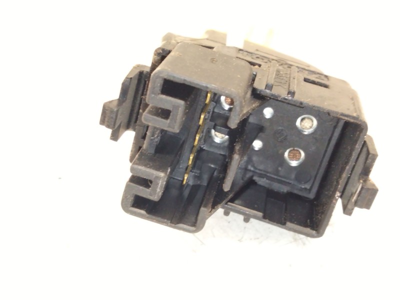 Recambio de mando elevalunas trasero derecho para toyota hilux vii pick-up (_n1_, _n2_, _n3_) 3.0 d-4d 4wd (kun26) referencia OE