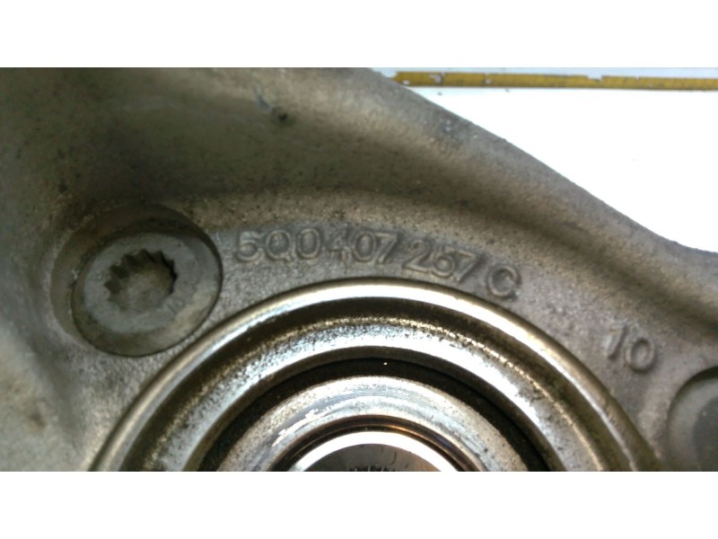 Recambio de mangueta delantera izquierda para audi q3 (f3b) 35 tdi referencia OEM IAM 5Q0407257C  