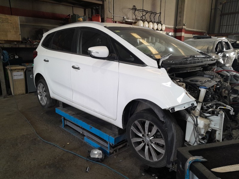 kia carens iv del año 2016