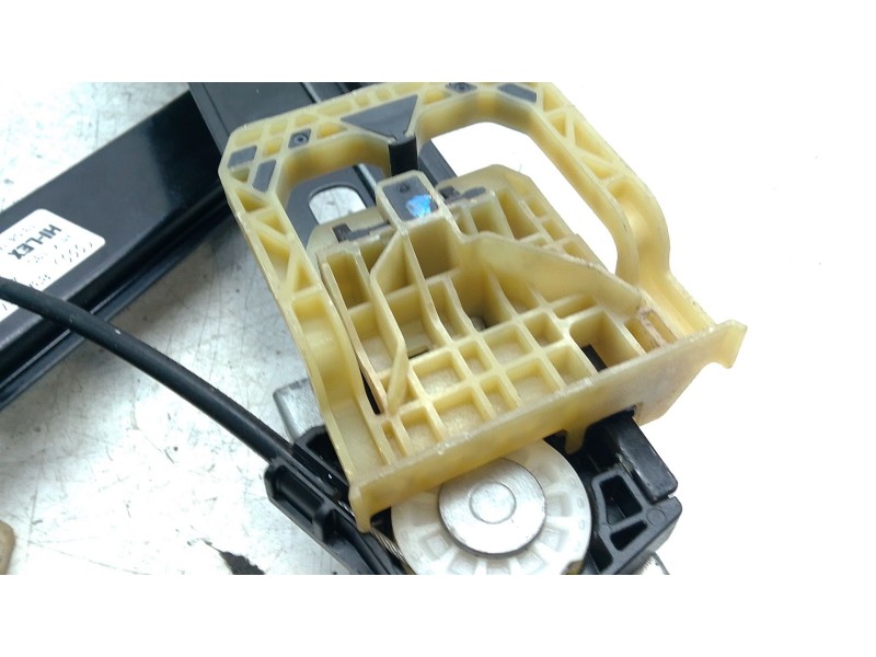 Recambio de elevalunas delantero derecho para audi q3 (f3b) 35 tdi referencia OEM IAM 83A837462  