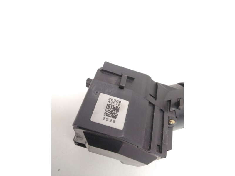 Recambio de mando limpia para nissan primera (p12) 2.0 referencia OEM IAM 25260AV615  