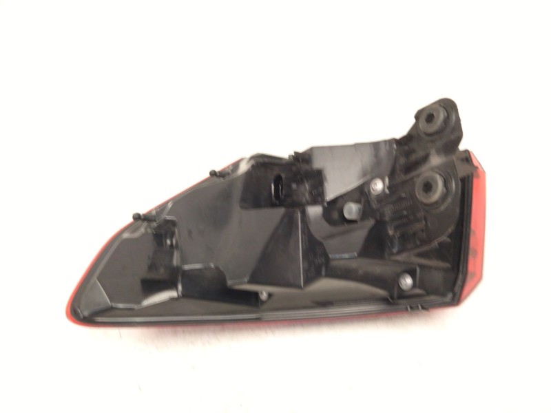 Recambio de piloto trasero izquierdo para audi q3 (f3b) 35 tdi referencia OEM IAM 83A945091  