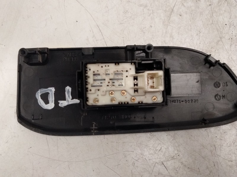 Recambio de mando elevalunas delantero derecho para toyota land cruiser van (_j15_) 3.0 d4d 4wd (kdj155, kdj150) referencia OEM 