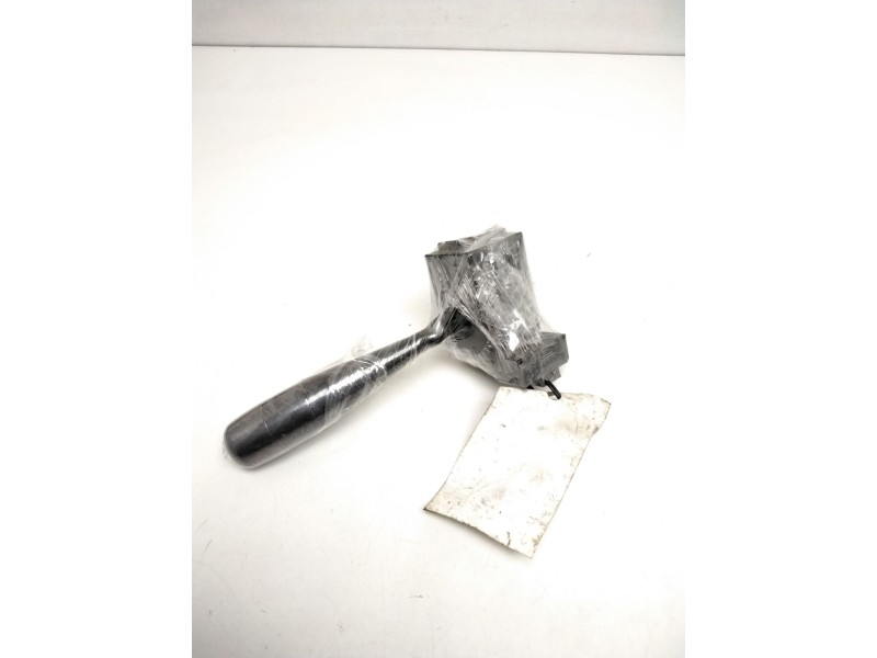 Recambio de mando limpia para nissan vanette cargo vanette cargo caja cerrada referencia OEM IAM 136602N23696  