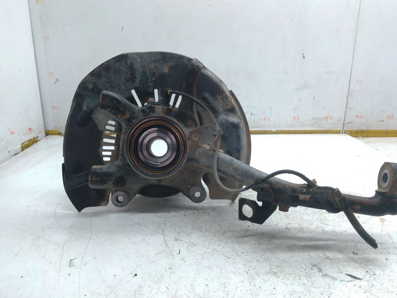 Recambio de mangueta delantera derecha para toyota hilux vii pick-up (_n1_, _n2_, _n3_) 3.0 d-4d 4wd (kun26) referencia OEM IAM 