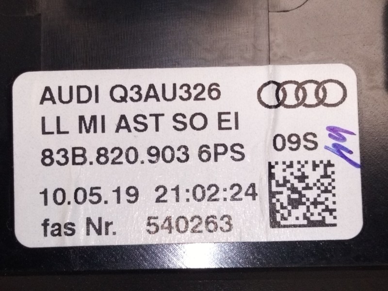 Recambio de aireador central para audi q3 (f3b) 35 tdi referencia OEM IAM 83B820903  